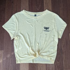 Let it Bee tie front crop top